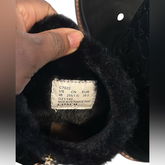 Coach Isa Suede Faux Fur Black Boots sz 9 - Picture 3 of 11